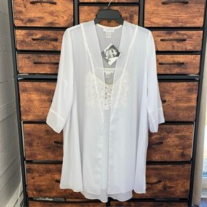 Flora Nikrooz Bridal Peignoir Set Short White/Beige Crepe Chiffon Size Sm/Med?